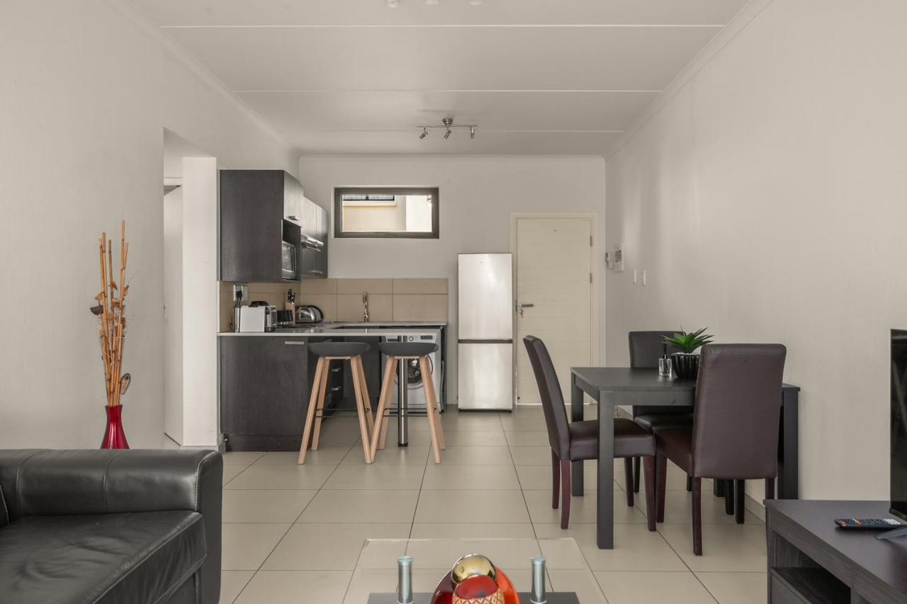 V&S Apartments - Immaculate Luxury Apartment In Fourways, Johannesburg 桑顿 外观 照片