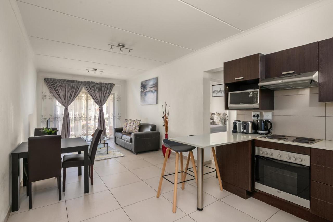 V&S Apartments - Immaculate Luxury Apartment In Fourways, Johannesburg 桑顿 外观 照片