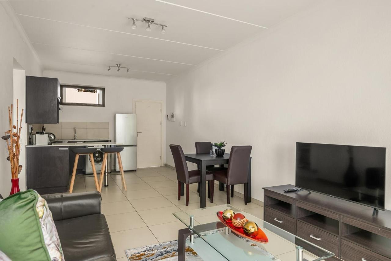 V&S Apartments - Immaculate Luxury Apartment In Fourways, Johannesburg 桑顿 外观 照片
